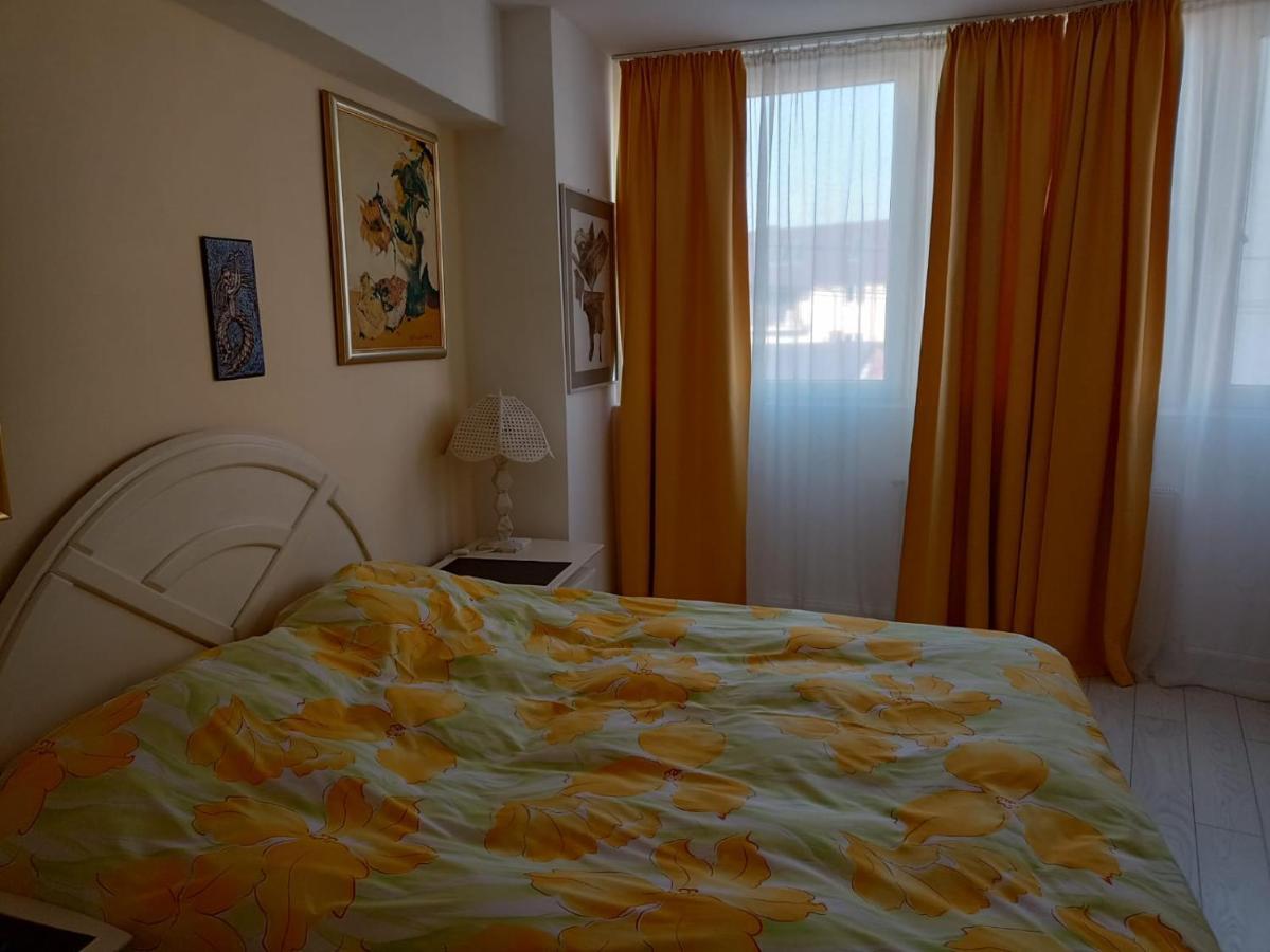 Two Bedroom Apartment Farmec Kluż-Napoka Zewnętrze zdjęcie
