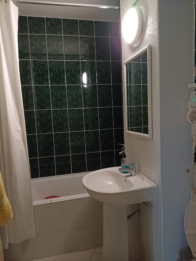 Two Bedroom Apartment Farmec Kluż-Napoka Zewnętrze zdjęcie